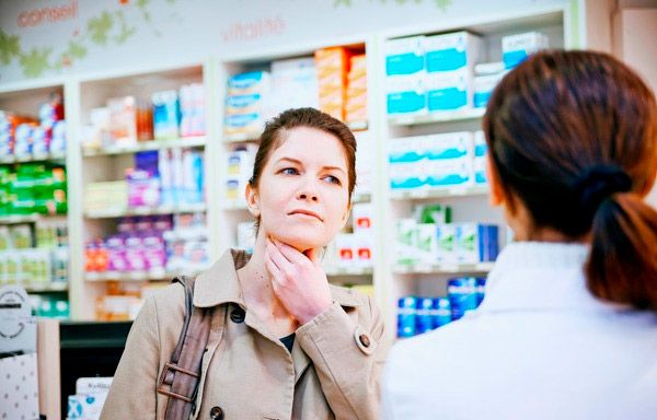 Alegerea medicamentului pentru durerea din nazofaringe la farmacie