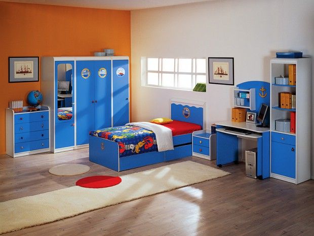 Diferite stiluri de decorare a unei camere pentru copii pentru un băiat