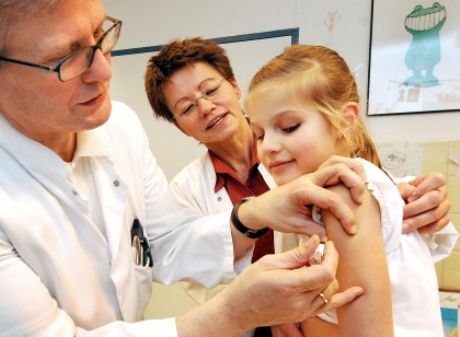 Adolescenții sunt susceptibili la infecția cu hepatită B, în ciuda vaccinării